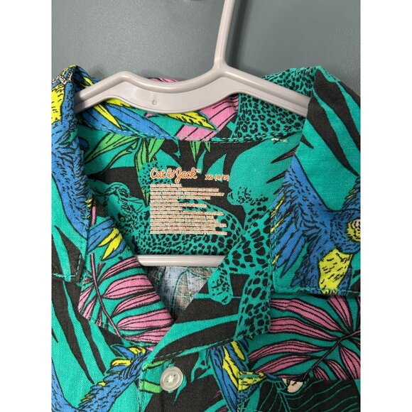 NWT Boys' XS (4/5) Short Sleeve Printed Button-Down Shirt - Cat & Jack Green XS - Picture 3 of 5